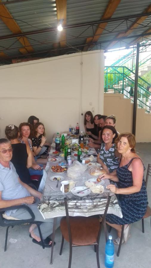 Na Shapsug Guest House Gagra Bagian luar foto