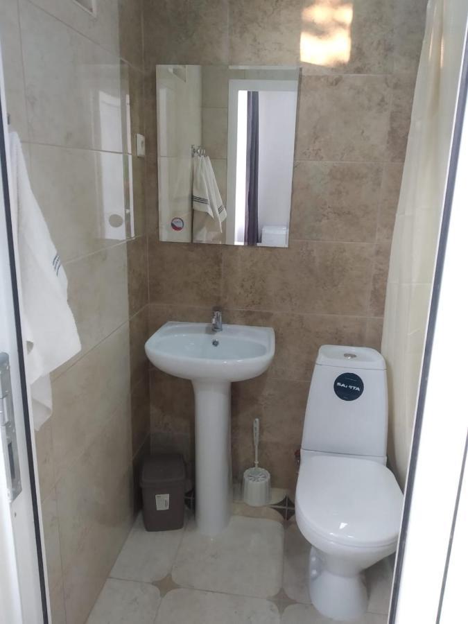 Na Shapsug Guest House Gagra Bagian luar foto