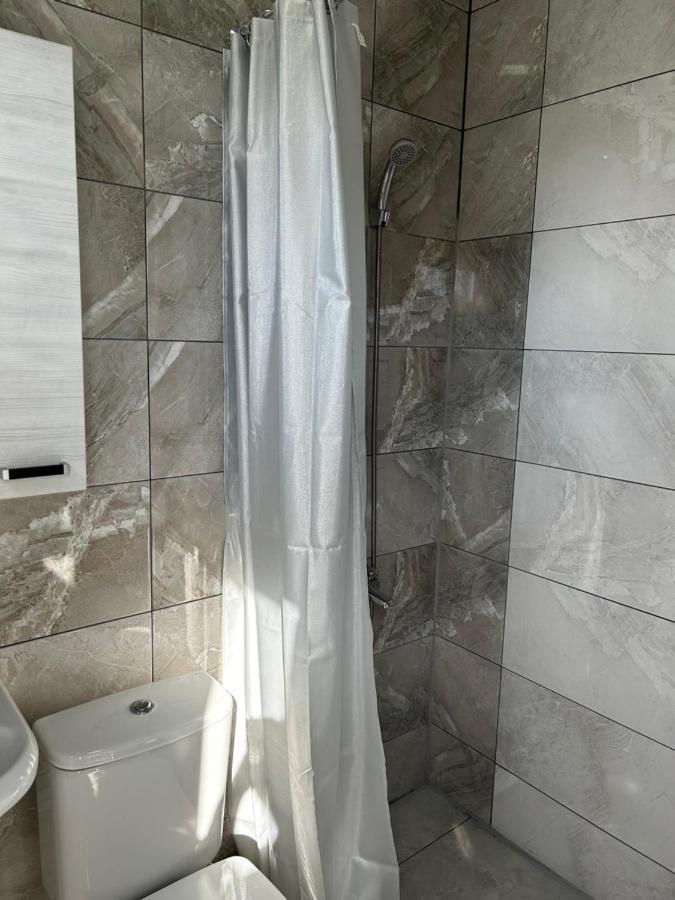 Na Shapsug Guest House Gagra Bagian luar foto