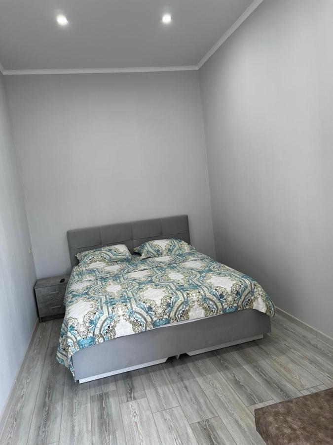 Na Shapsug Guest House Gagra Bagian luar foto