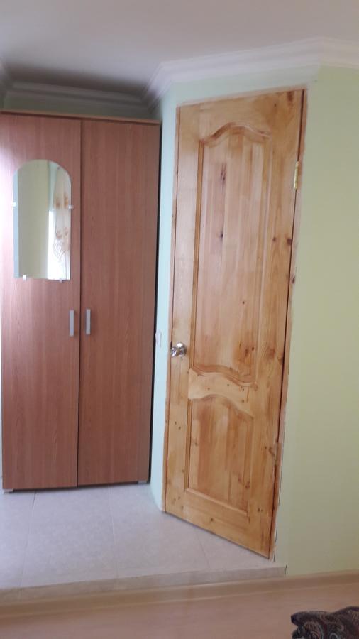 Na Shapsug Guest House Gagra Bagian luar foto